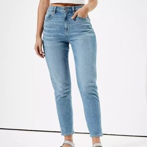 American Eagle Stretch Mom Jeans